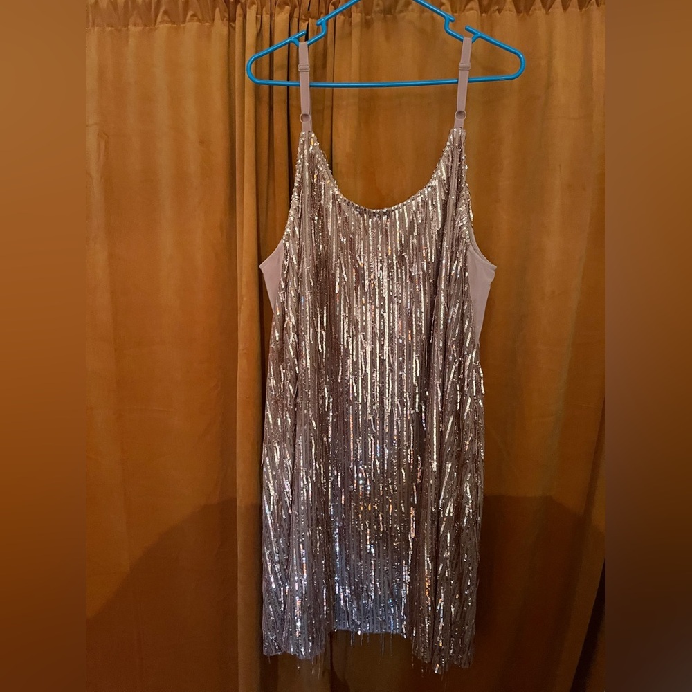 Torrid BNWT dress size 5 - Picture 3 of 3